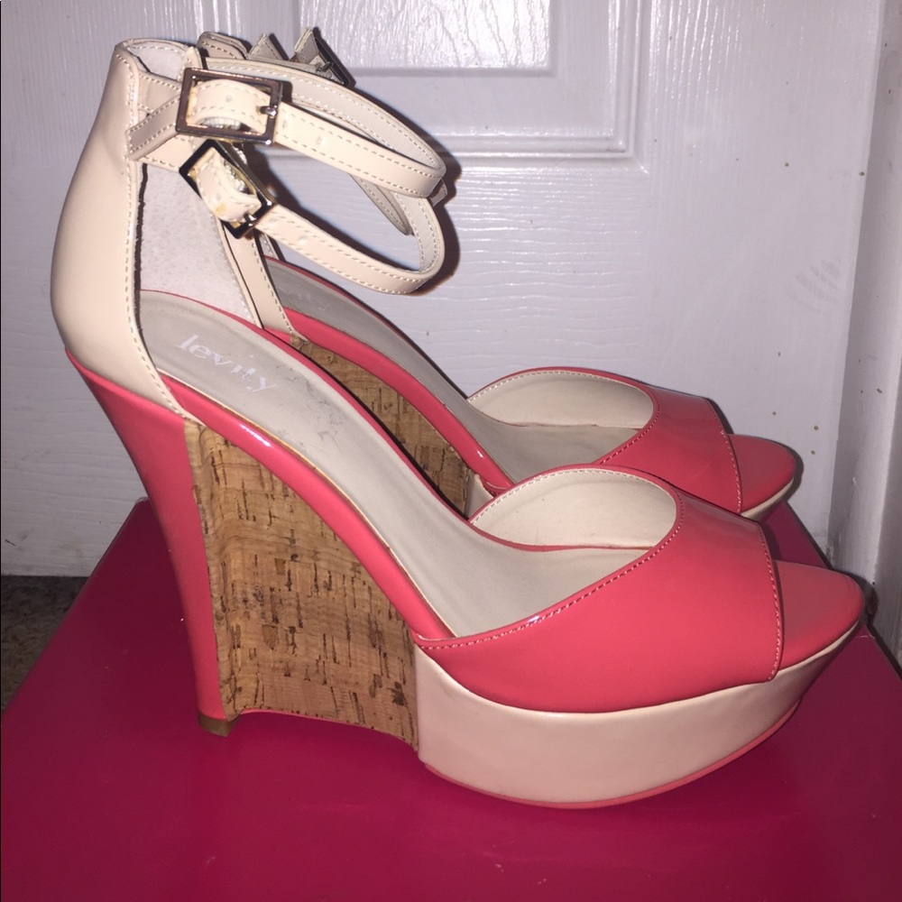 C- Brand new Coral & Beige double strap wedges